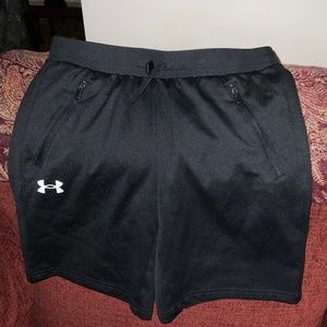 Under Armour Boy’s Shorts - Size:   Youth Large. Color Black